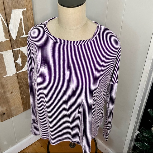 NWOT Zenana purple and white striped top - Picture 3 of 6